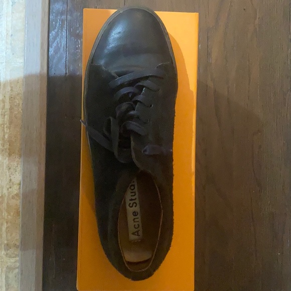 Acne Studios - Picture 1 of 5